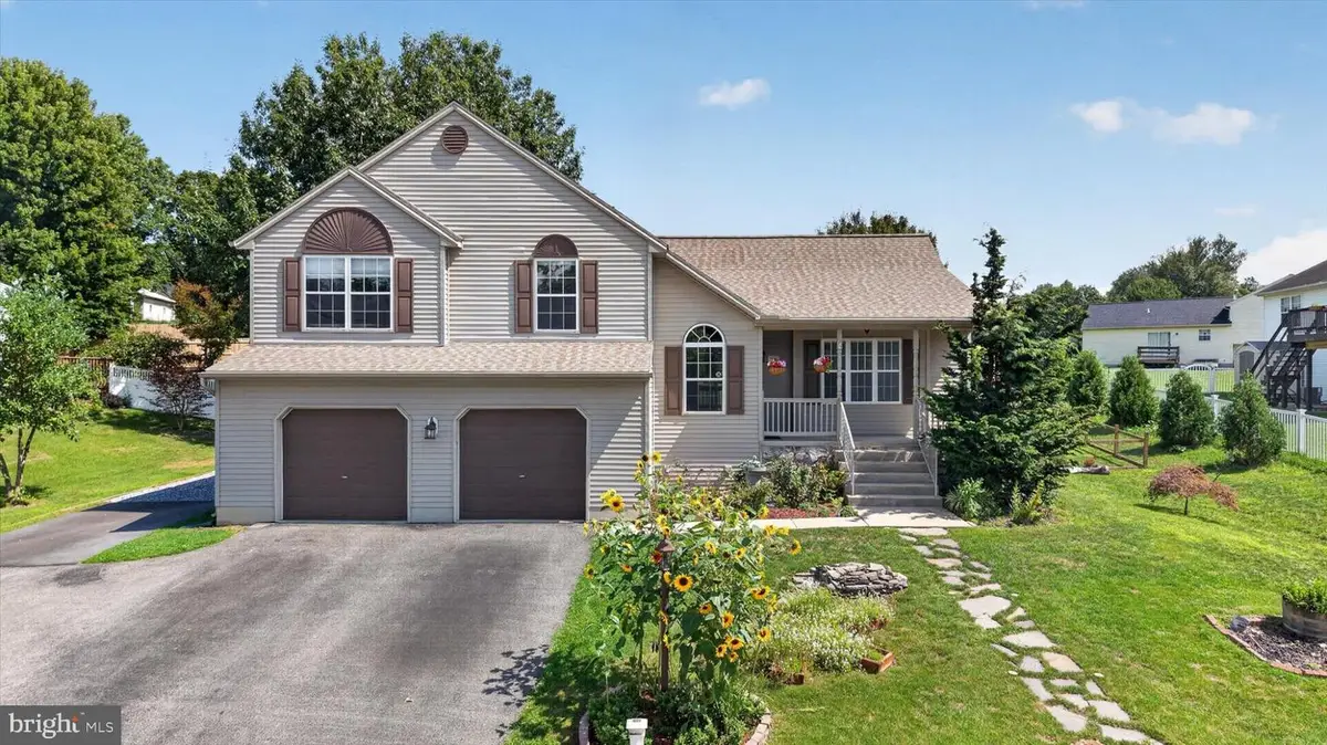 55 Farm Ln, Manchester, PA 17345 - #1