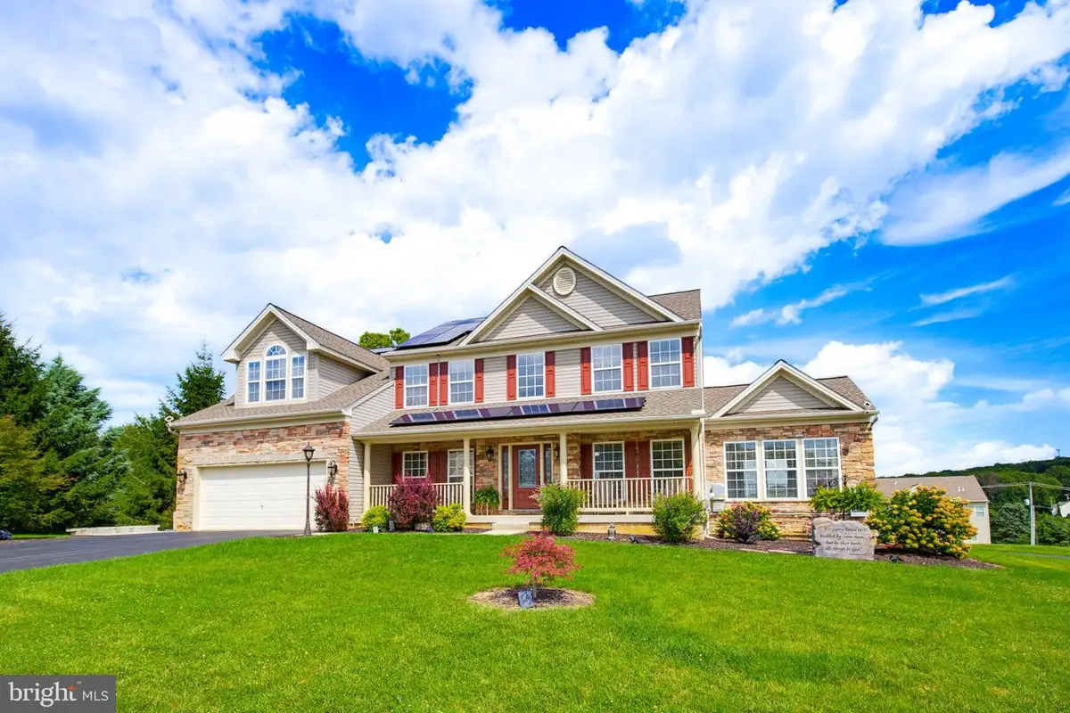 295 Palomino Dr, York, PA 17402 - #1