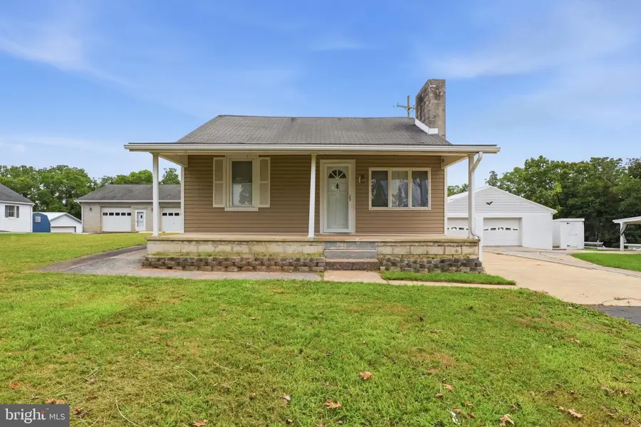 430 Hykes Mill Rd, Manchester, PA 17345 - #3