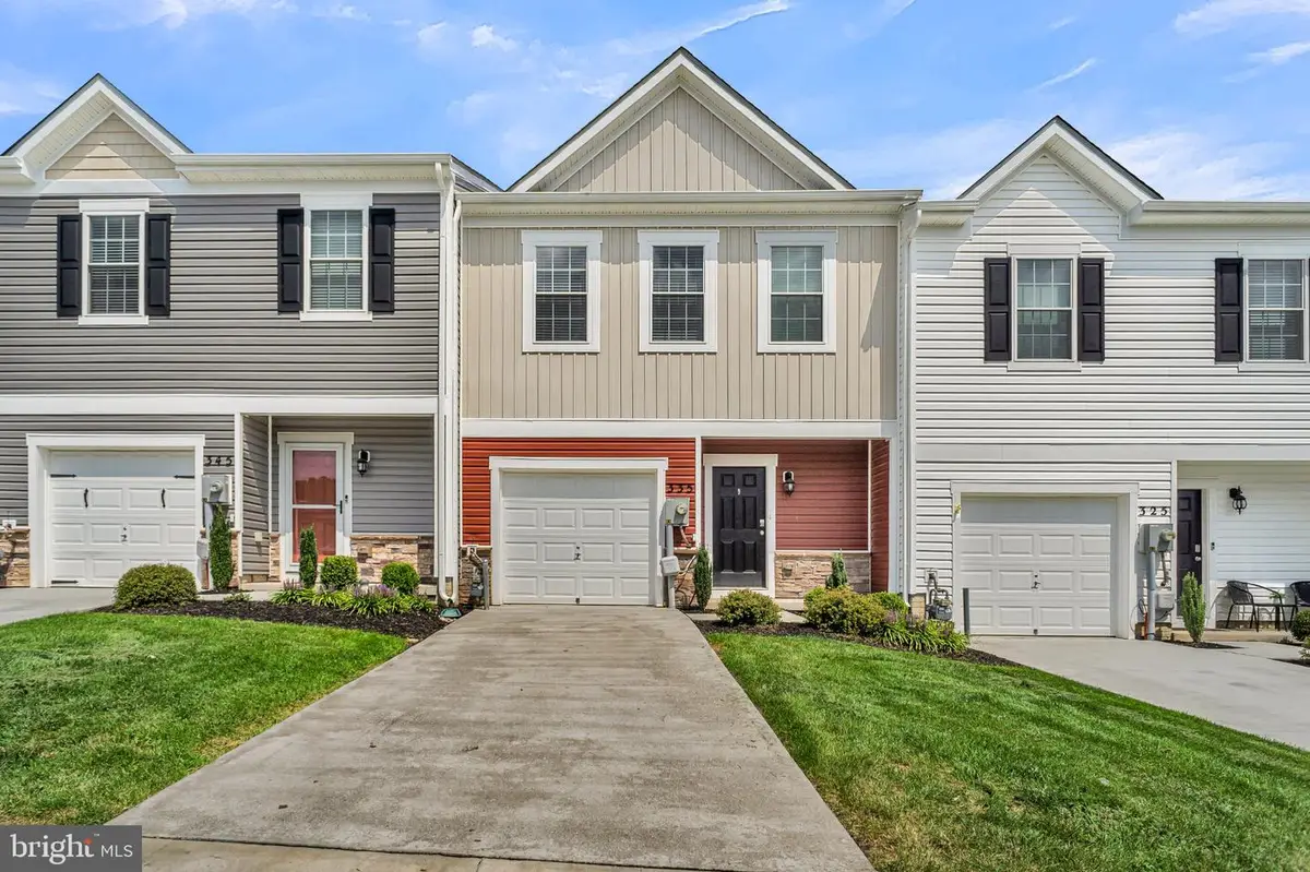 335 Locust Run Dr, York, PA 17404 - #1