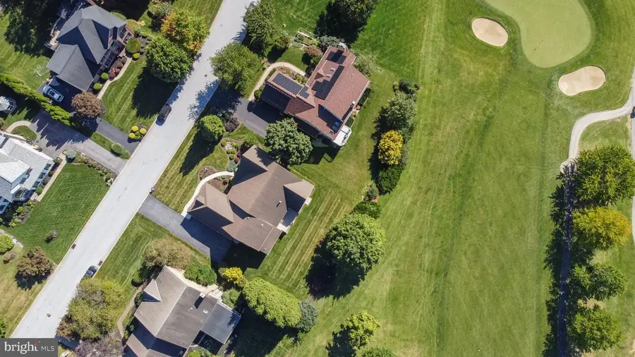 832 Heritage Hills Dr, York, PA 17402 - #2