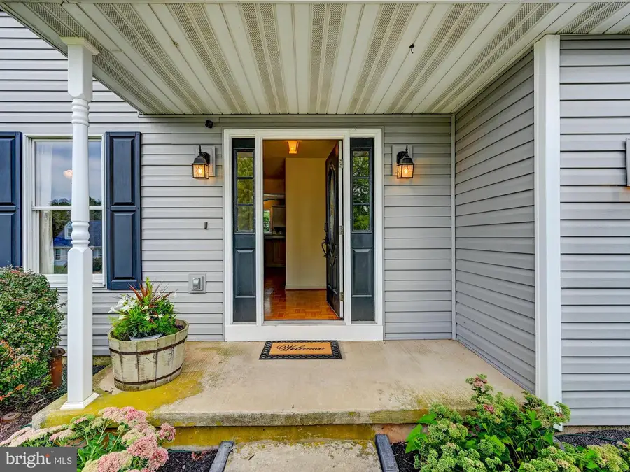 1633 Rainbow Cir, York, PA 17408 - #2