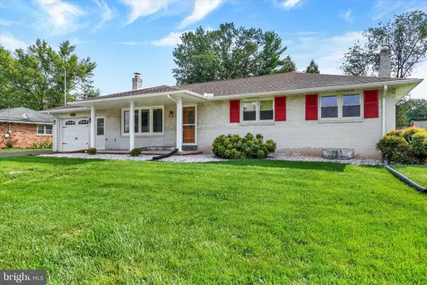 2319 Redwood Rd, YORK, PA 17408