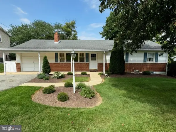 4287 Webster Dr, YORK, PA 17402