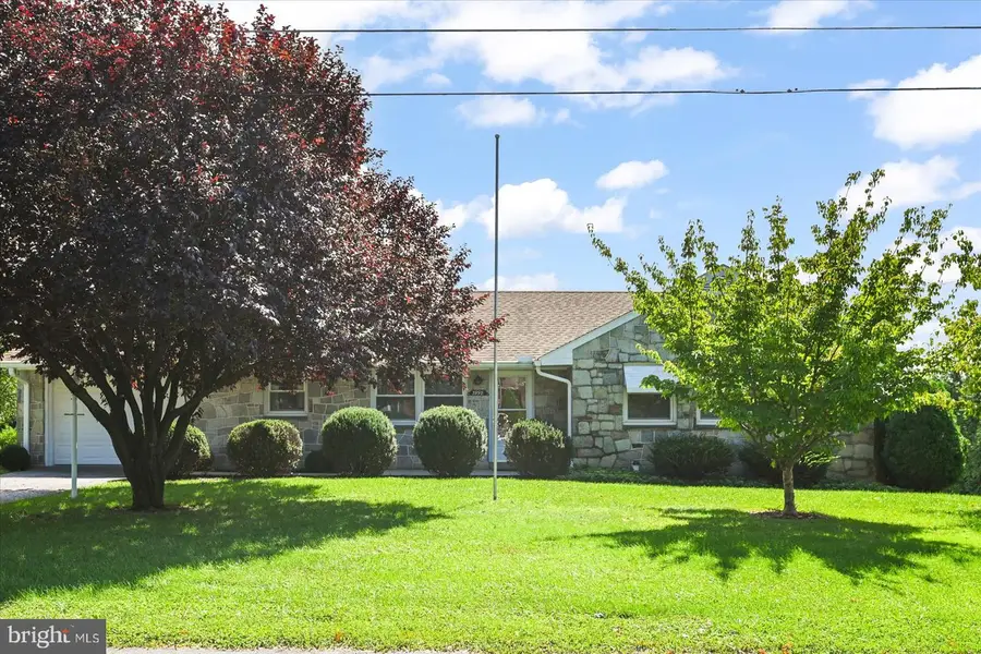 3998 Palmer Ave, York, PA 17408 - #2
