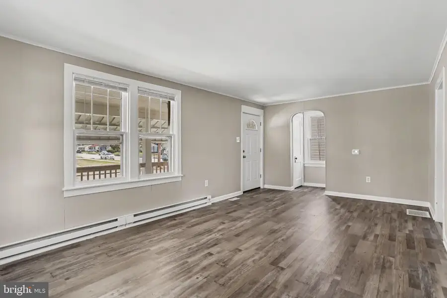 661 Frederick St, Hanover, PA 17331 - #2