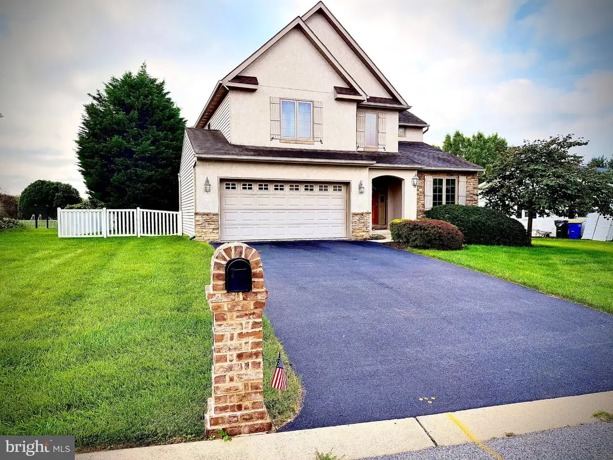 891 Solarlight Dr, York, PA 17402 - #1