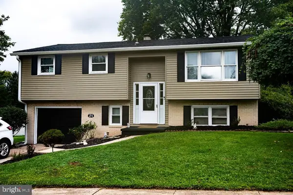 21 Fenwick Dr, MANCHESTER, PA 17345
