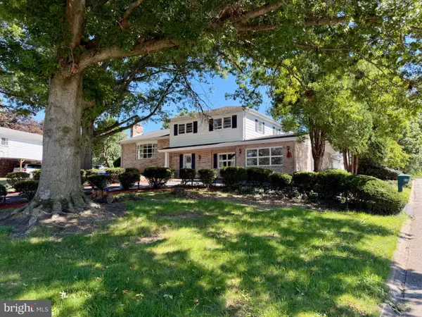 60 Crestwood, YORK, PA 17402