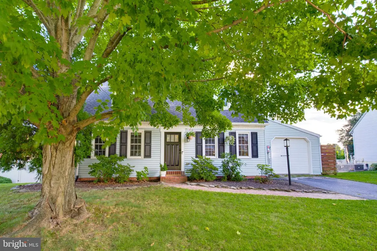 3832 Kings Arms Ln, York, PA 17402 - #1