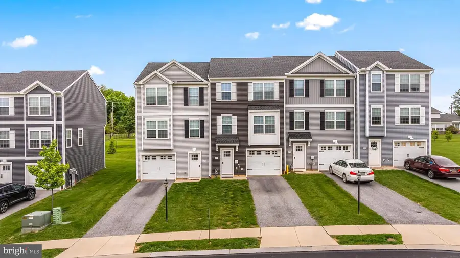 337 Bradford Dr, Red Lion, PA 17356 - #2