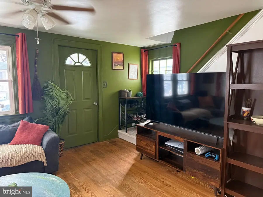 329 Warren St, York, PA 17403 - #3