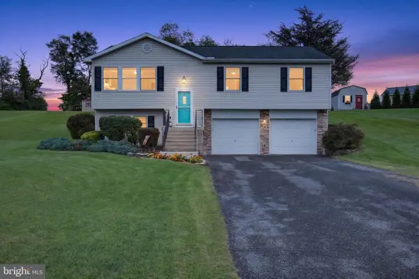 311 Nebinger St, LEWISBERRY, PA 17339
