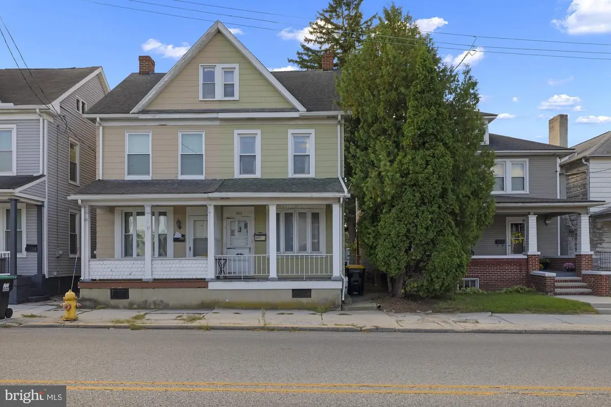 593 Baltimore St, Hanover, PA 17331 - #1