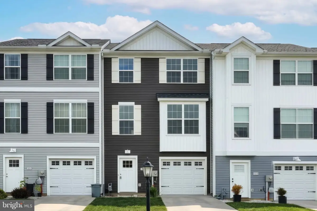 522 Charles Ave, Hanover, PA 17331 - #1