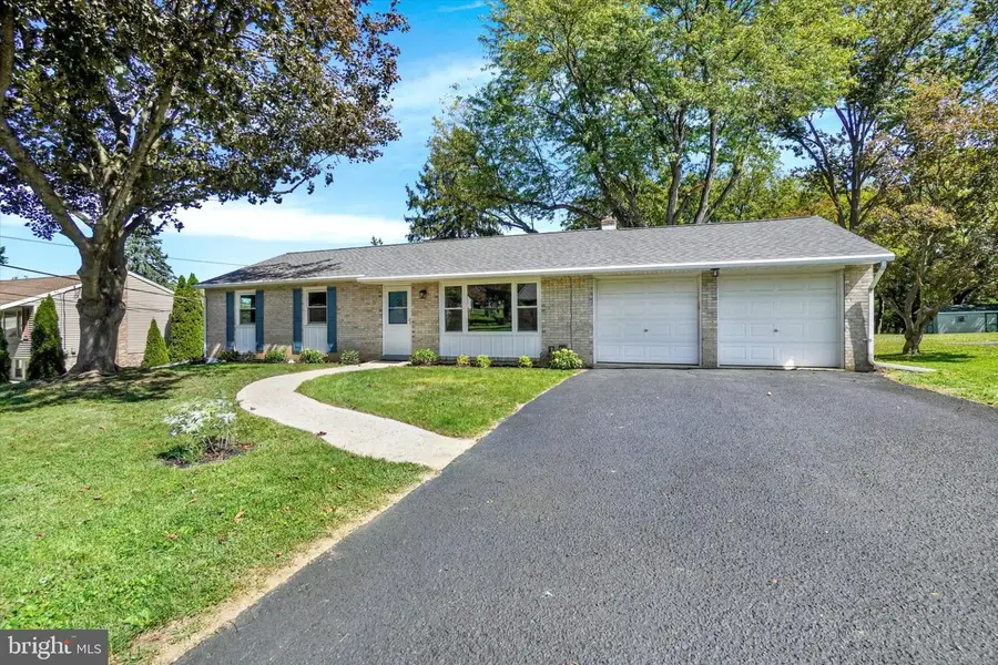 1839 Roxboro Rd, York, PA 17402 - #2