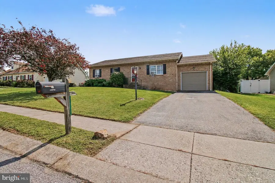 81 Lion Dr., Hanover, PA 17331 - #3