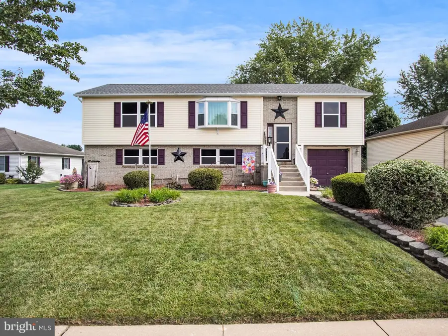 1940 Wyatt Cir, Dover, PA 17315 - #2