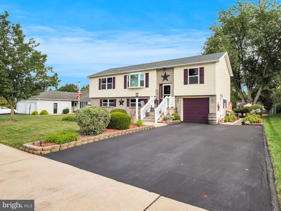 1940 Wyatt Cir, Dover, PA 17315 - #3