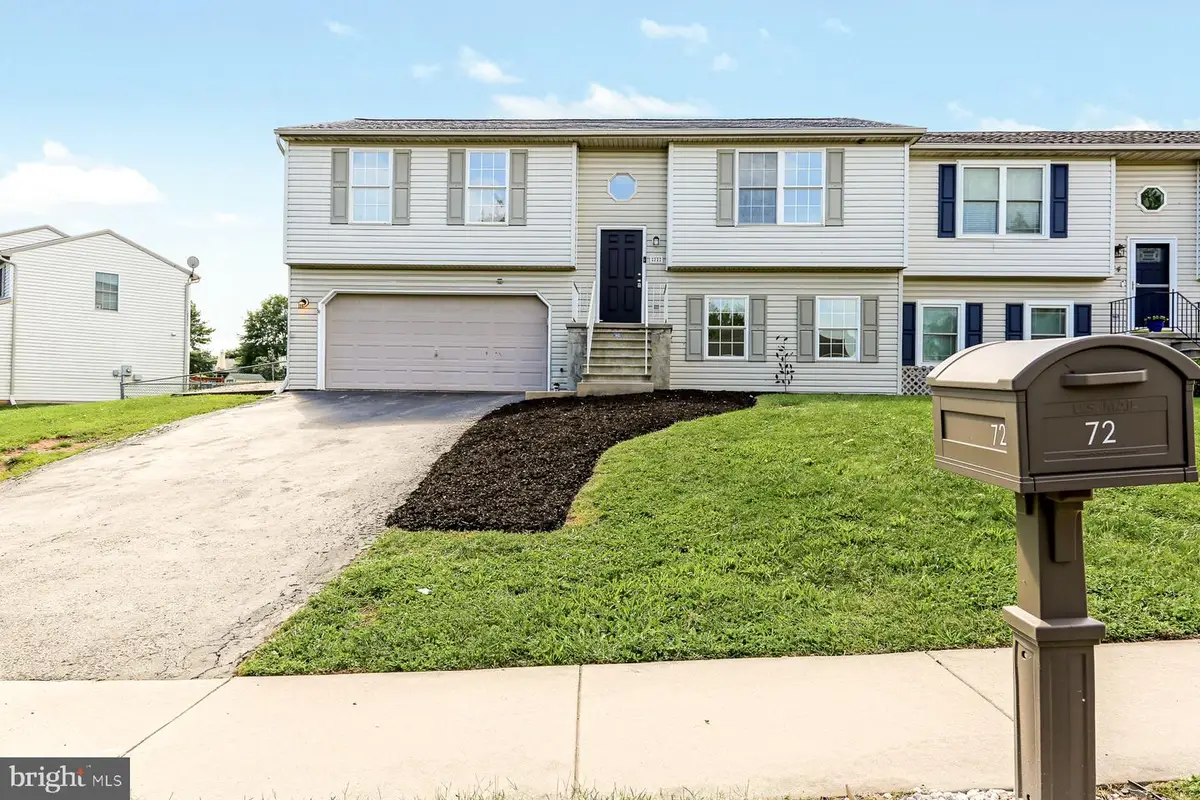 72 Greenfield St, Manchester, PA 17345 - #1