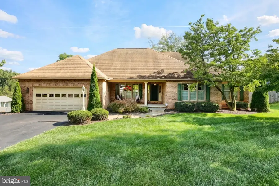 1022 Woodridge Rd, Red Lion, PA 17356 - #3