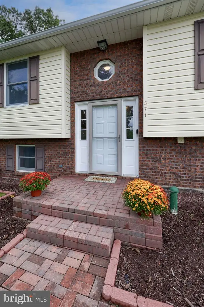 571 E Tolna Rd, Shrewsbury, PA 17361 - #2
