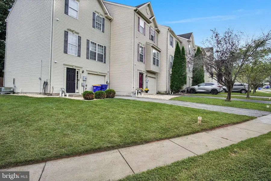 940 Kentwell Dr, York, PA 17406 - #2