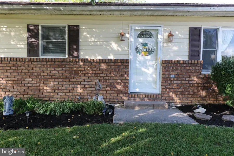95 Lion Dr, Hanover, PA 17331 - #3