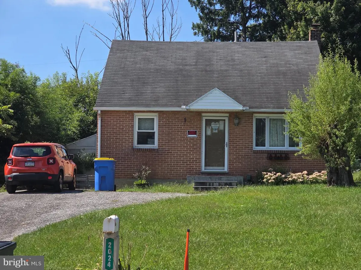 2024 N Sherman St, York, PA 17406 - #1