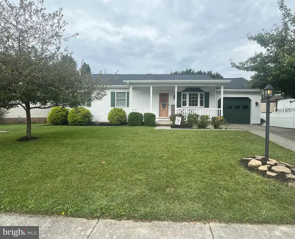 54 Brewster St, HANOVER, PA 17331