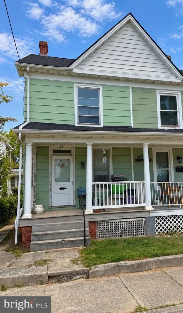 34 Ridge Ave, HANOVER, PA 17331