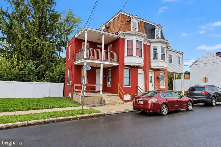 409 E Walnut St, York, PA 17403 - #3