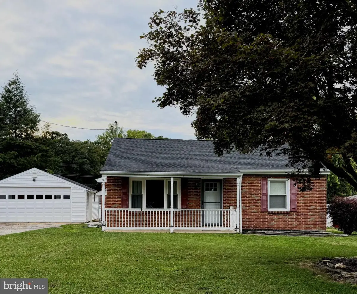 1036 Smith Hill Rd, York, PA 17408 - #1