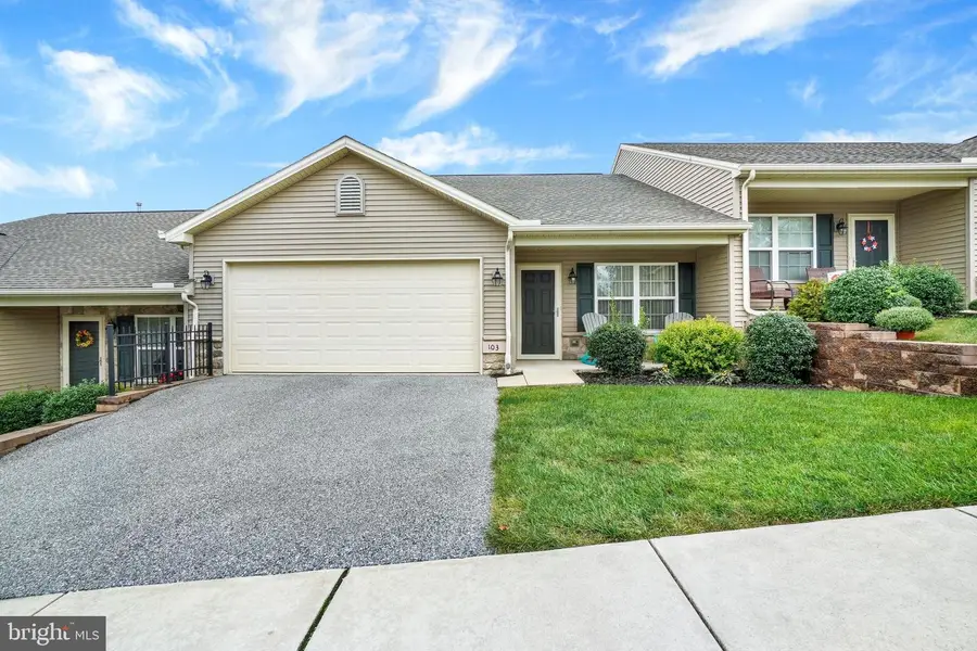 103 Saddlebred Dr #139, Red Lion, PA 17356 - #2