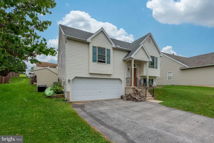 668 Blossom Hill Ln, Dallastown, PA 17313 - #3