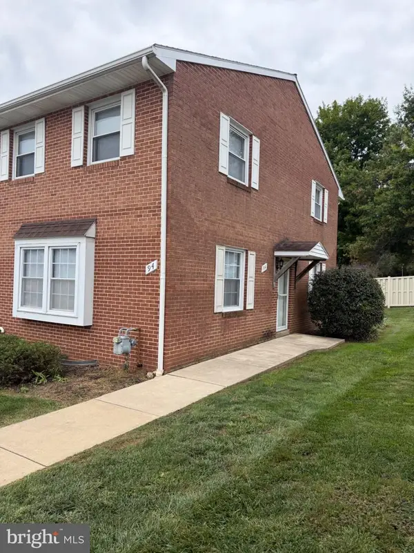 94 Dew Drop Ct, YORK, PA 17403