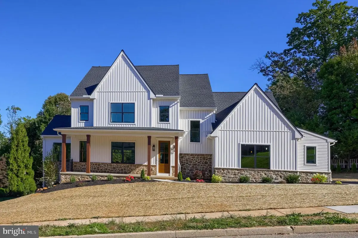 905 Aspen Ln, Red Lion, PA 17356 - #1