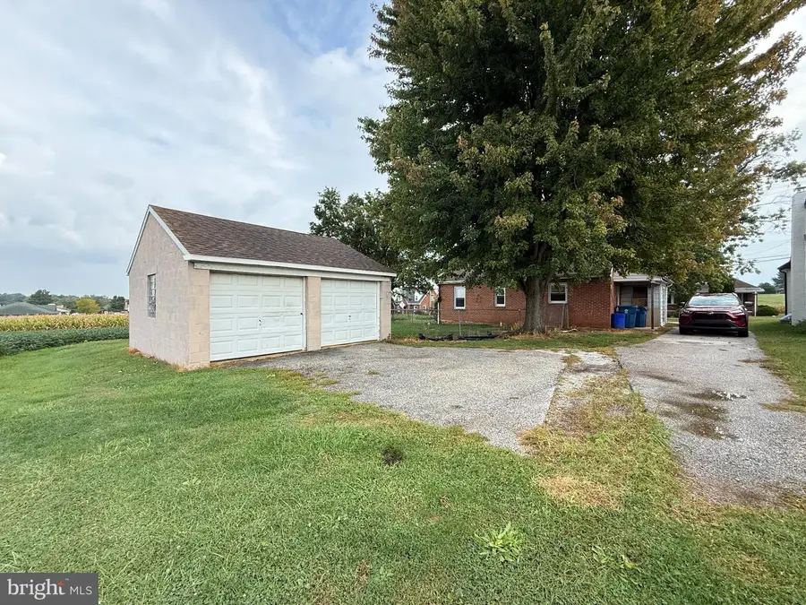 1456 Seven Valleys Rd, York, PA 17408 - #2