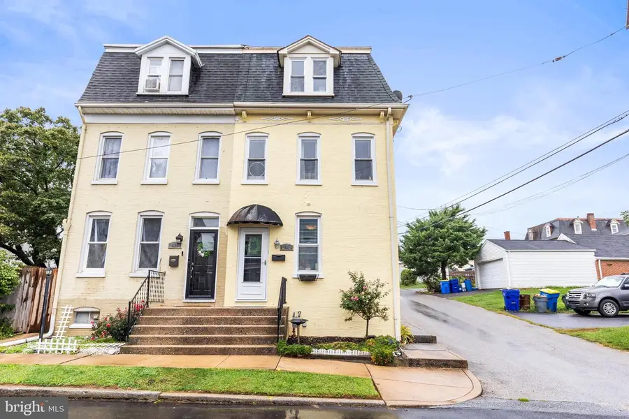 613 Ridge Ave, York, PA 17403 - #3