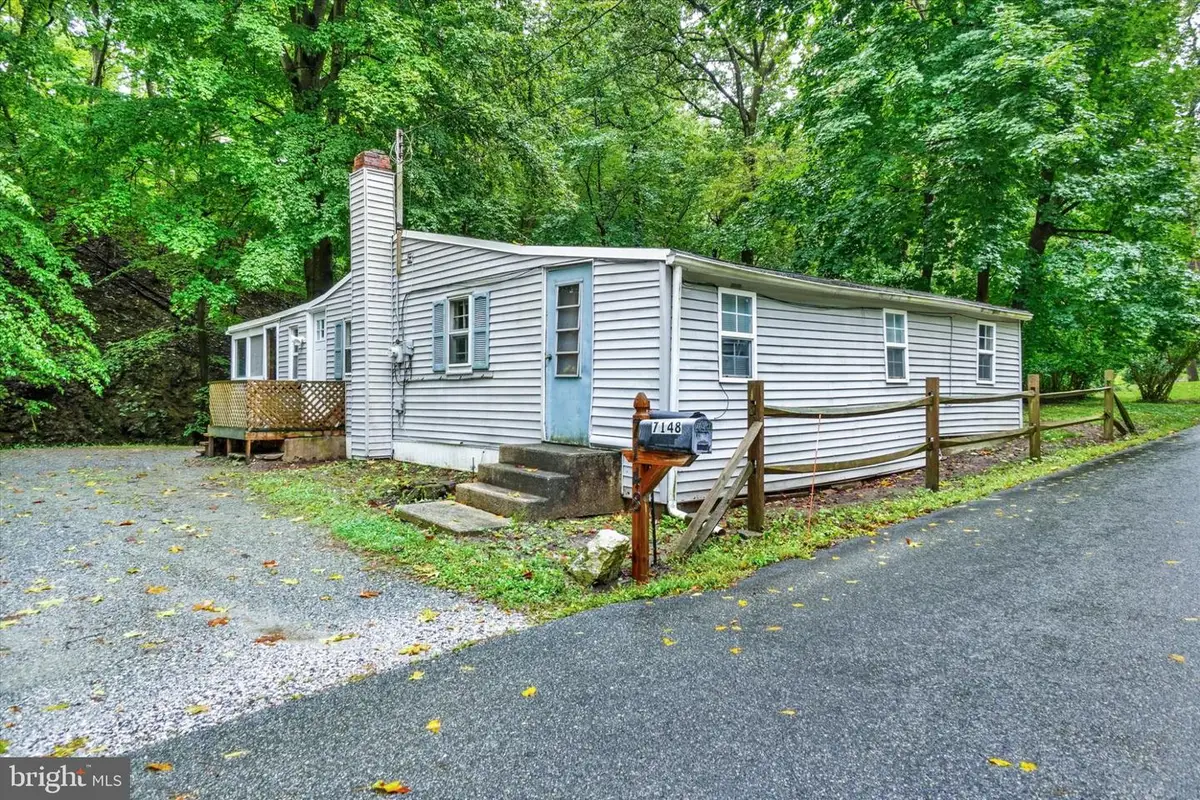 7148 Dark Hollow Rd, Wrightsville, PA 17368 - #1