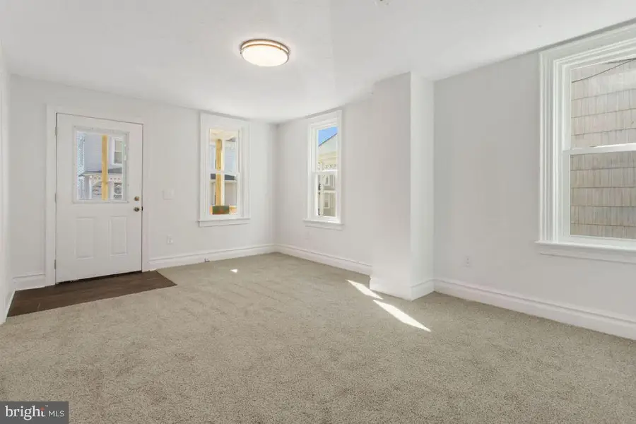 246 Locust St, Hanover, PA 17331 - #3