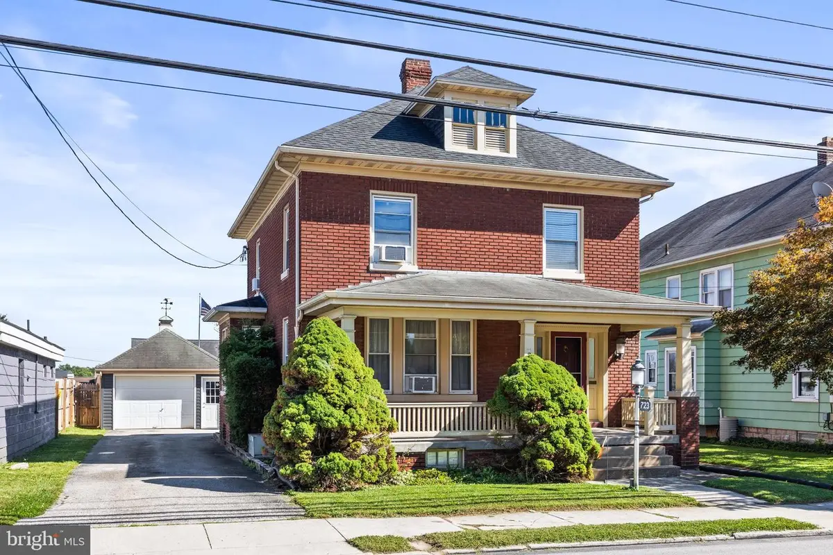 723 Broadway, Hanover, PA 17331 - #1