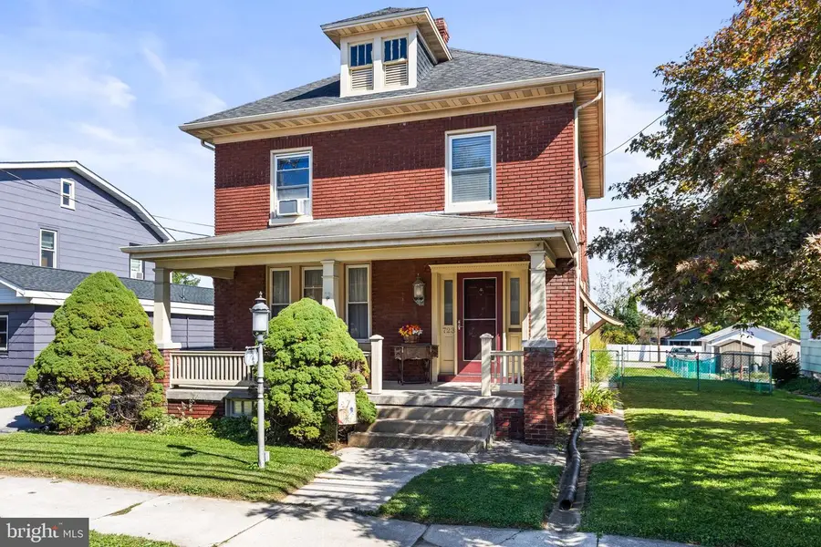 723 Broadway, Hanover, PA 17331 - #2