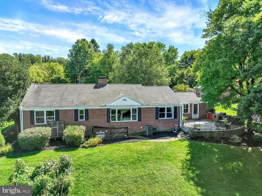 3 Windemere Ct, York, PA 17402 - #2