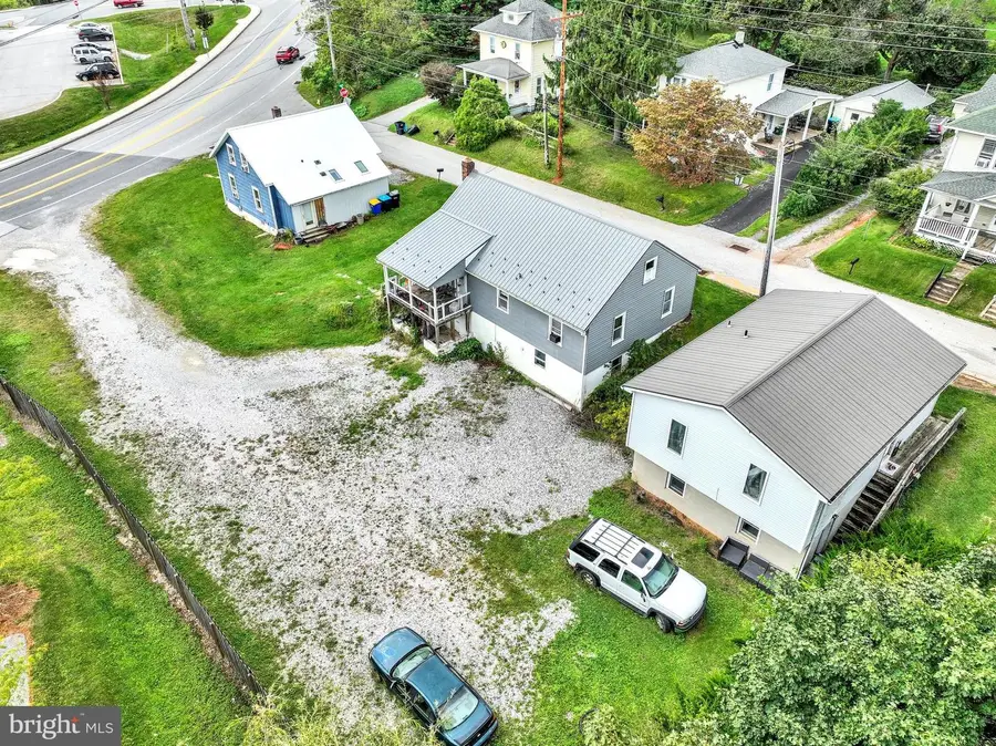 17 N Hill St, Stewartstown, PA 17363 - #2