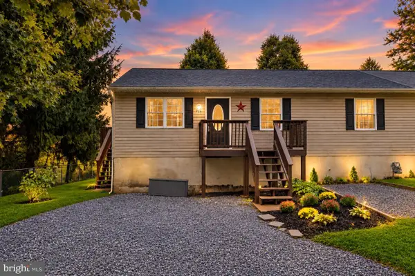 912 Baltimore St, HANOVER, PA 17331