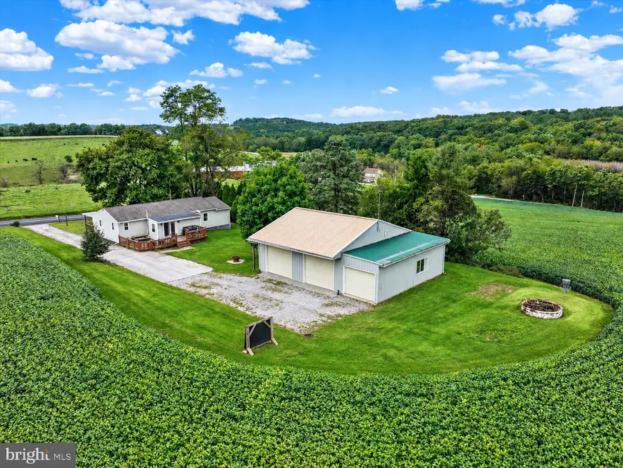 5903 Waltersdorff Rd, Spring Grove, PA 17362 - #3