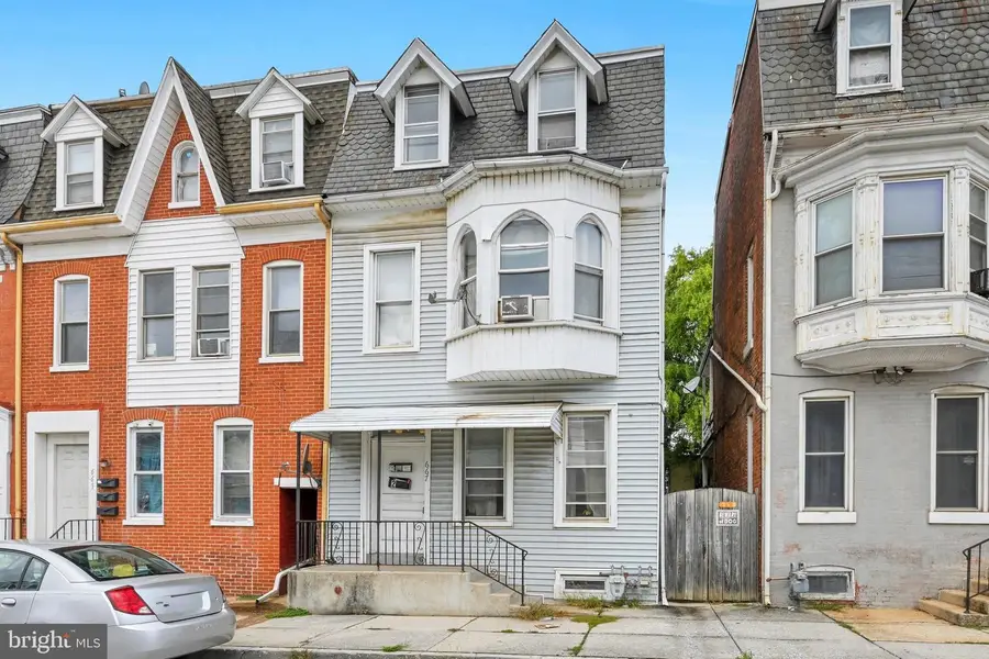 667 E Philadelphia St, York, PA 17403 - #2