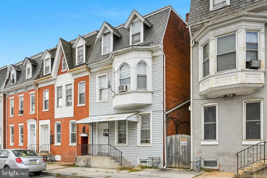 667 E Philadelphia St, York, PA 17403 - #3
