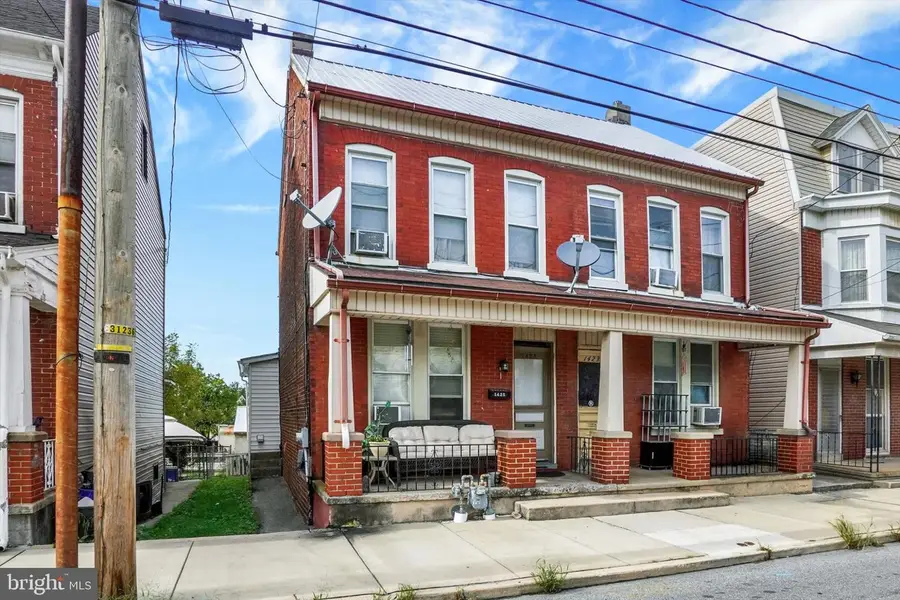 1425 W King St, York, PA 17404 - #2